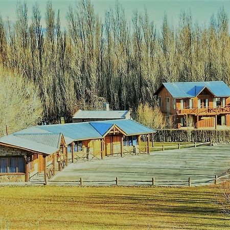 Hosteria & Cabanas Rio Fenix Perito Moreno Buitenkant foto